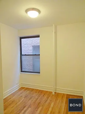 Rented by Bond New York | media 25