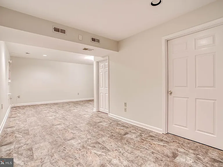 594 Pinedale Dr — Photo 27
