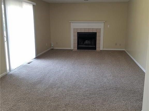 5th image of 10855 Latonia Ln