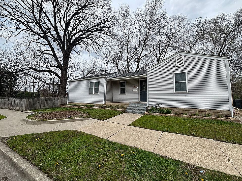 1st image of 406 Armstrong St