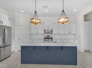 2716 S Chatsworth, Mesa, AZ 85209