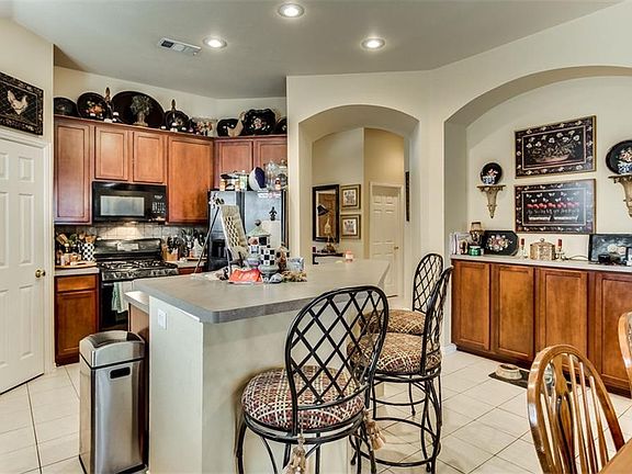 5th image of 8547 Turnberry Dr