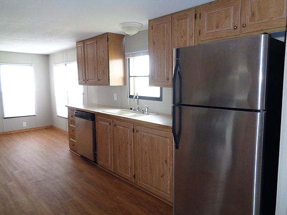 3rd image of 2625 Grant Ct