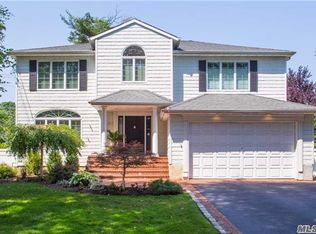 3163 Elm Pl, Wantagh, NY 11793
