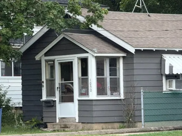 1050 Crescent St NE, Grand Rapids, MI 49503
