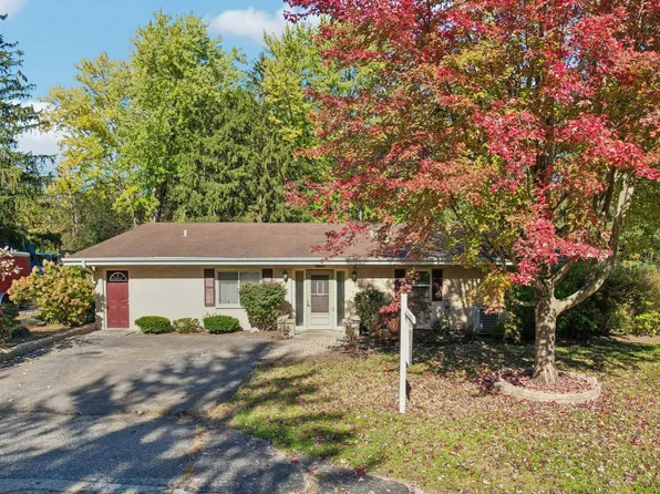 1317 N Cedar Lake Rd, Lake Villa, IL 60046