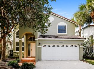 11765 NW 1st Ct, Pompano Beach, FL 33071