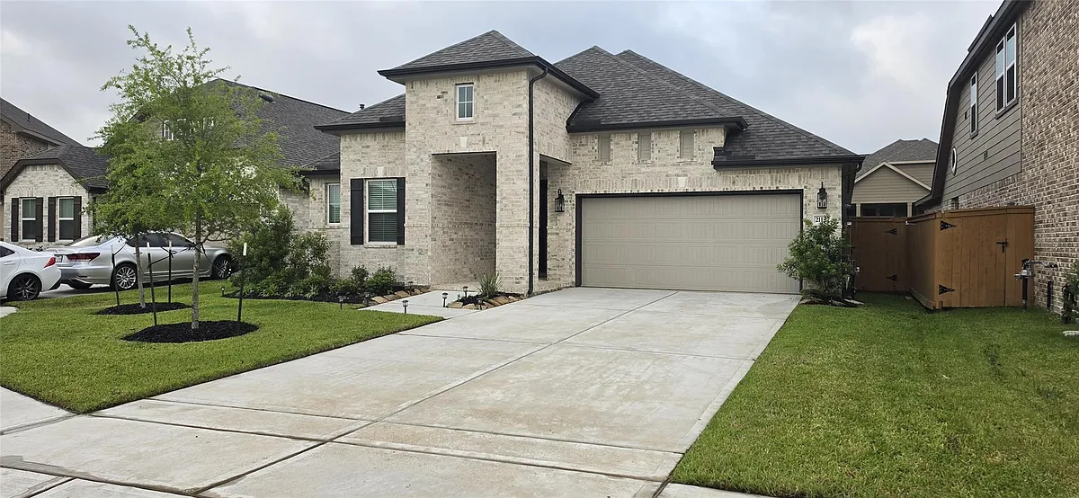 Building Photo - 21127 Surf Island Dr