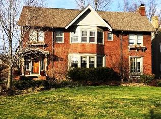 2683 W Saint James Pkwy, Cleveland Heights, OH