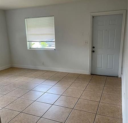 4th image of 7116 NW 78th Ave