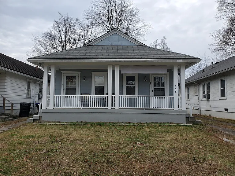 716 Brook Park Dr — Photo 1