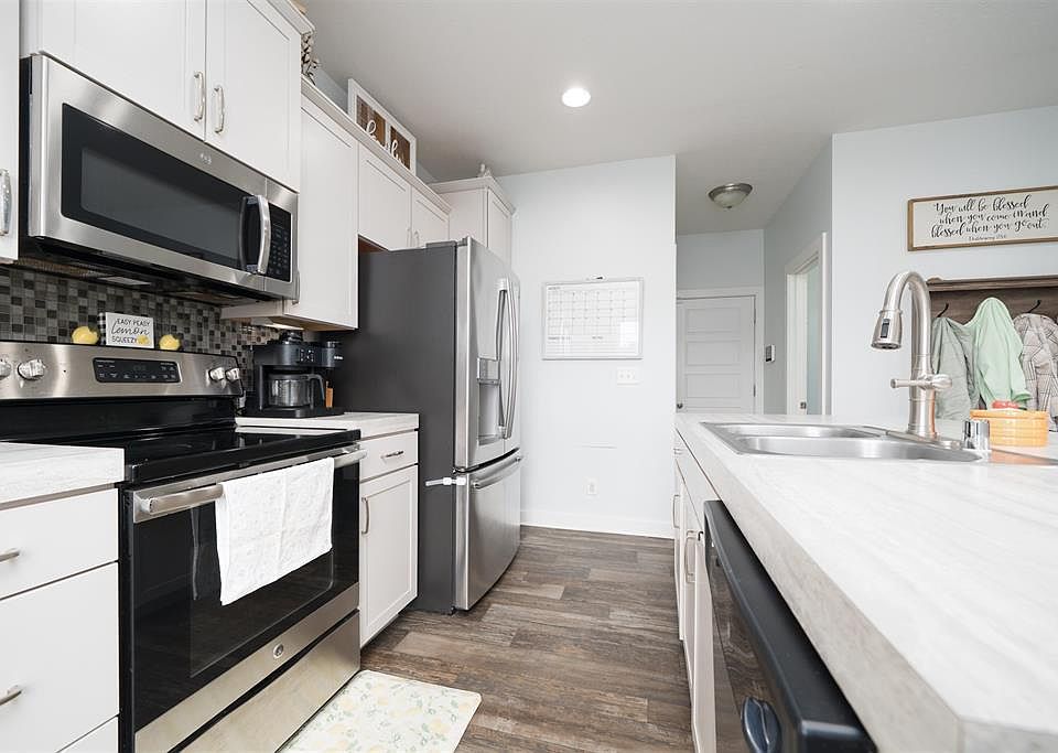 1st image of 6275 Valley Brook Trce