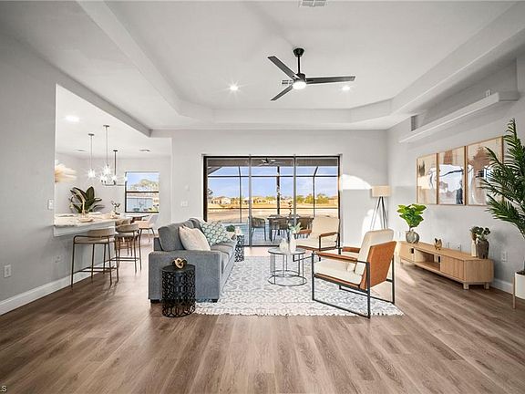 5th image of 4001 NE 9th PL