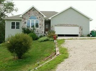 496 SE 72nd St, Pleasant Hill, IA 50327