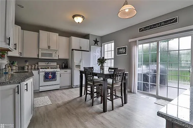 5170 Spring Ridge Dr E — Photo 12
