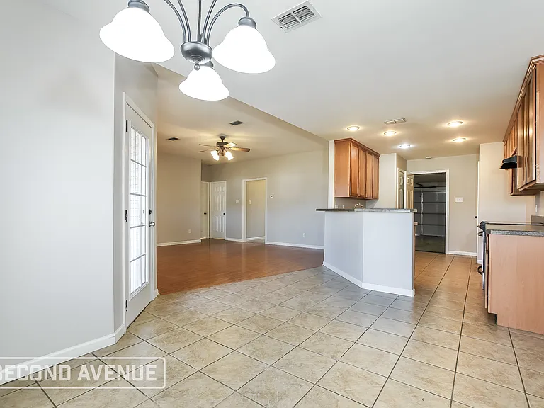 106 Sahalee Cv — Photo 5