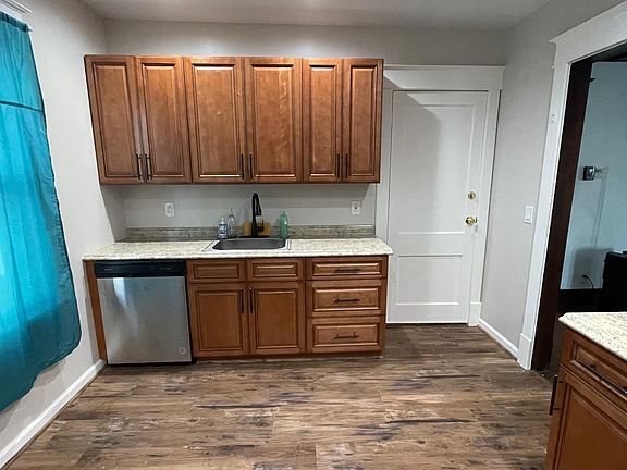 4th image of 166 Commonwealth Ave #1