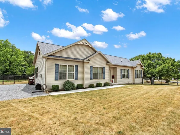 10416 Polidor Rd, Waynesboro, PA 17268