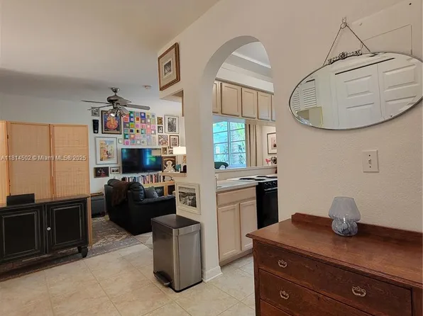 359 Meridian Ave #A-103, Miami Beach, FL 33139