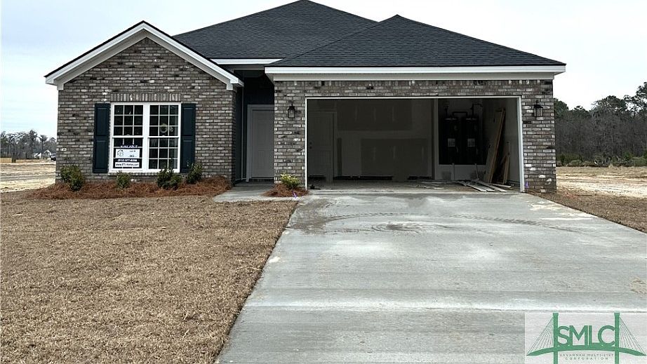 1st image of 96 Halcyon Way NE