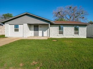 3627 Softcloud Dr, Dallas, TX 75241