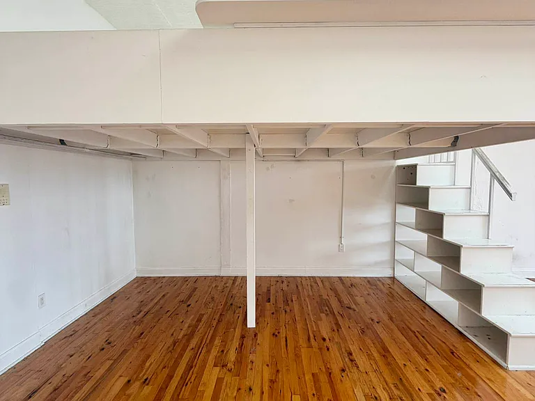 47 Thames St #405 — Photo 10