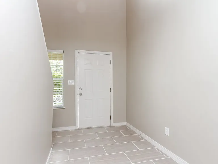 8937 Hosta Way — Photo 2