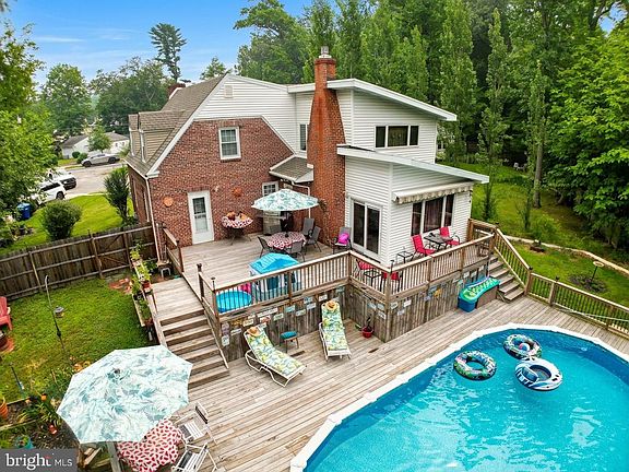 2nd image of 52 Devon Rd