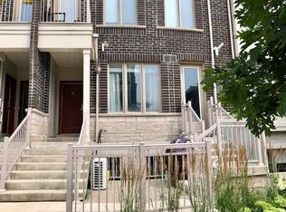 90 Eastwood Park Gdns #18, Toronto, ON M8W 0B2