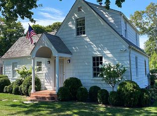 25 Little Fresh Pond Rd, Southampton, NY 11968