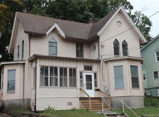 24 Willow St, Meriden, CT 06450