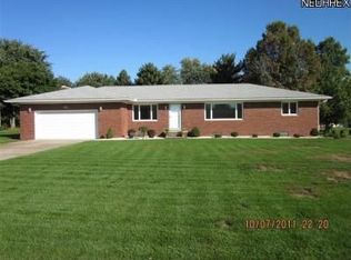 977 Impala Dr, Akron, OH 44319