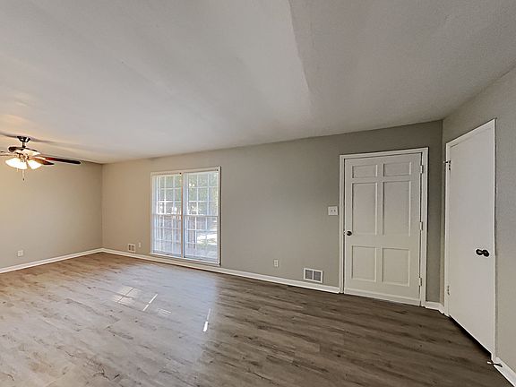 3rd image of 4521 Frank Aiken Rd