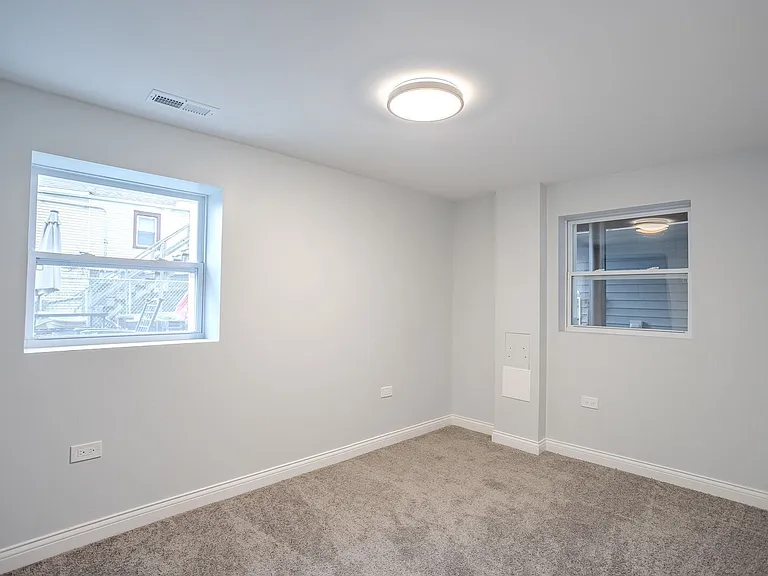 1013 W 18th Pl #1R — Photo 11