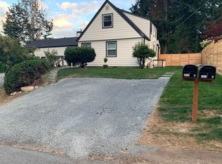 2505 NE 140th St #C, Seattle, WA 98125