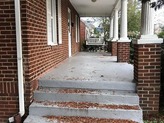 5th image of 603 Forest St