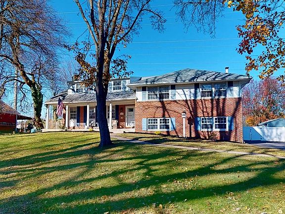 2nd image of 213 Wayne Dr