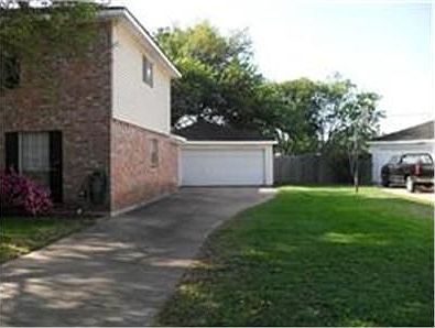 2nd image of 4927 Oak Shadows Dr
