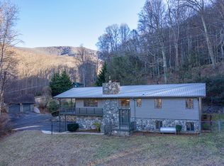 1004 Lickstone Rd, Waynesville, NC 28786