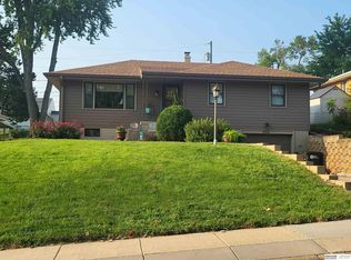 4055 E St, Omaha, NE 68107