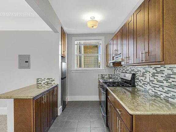 5th image of 1212 Willard St #J9