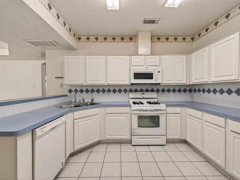 15903 Timber Chase Dr — Photo 21