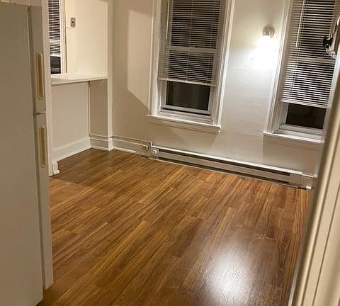 3rd image of 361 Jackson Ave APT 2