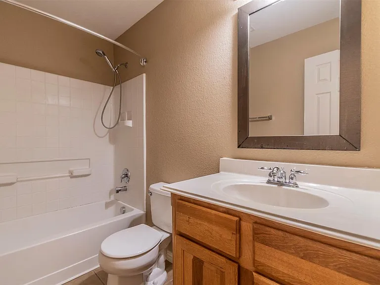 2017 Lake Highlands Dr — Photo 29