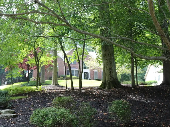 3484 Monarch Dr, Edgewater, MD 21037