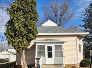 208 16th Ave, Sterling, IL 61081