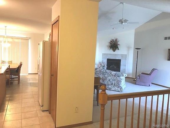 4th image of 41055 Vista Woods Way