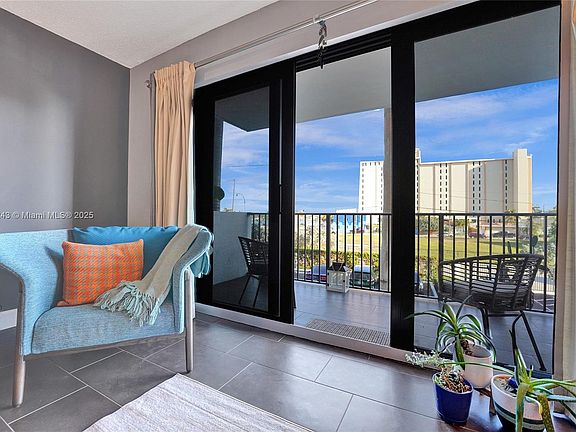 5th image of 1201 S Ocean Dr #1201218N