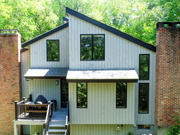 8 Bruce Lane, Avon, CT 06001