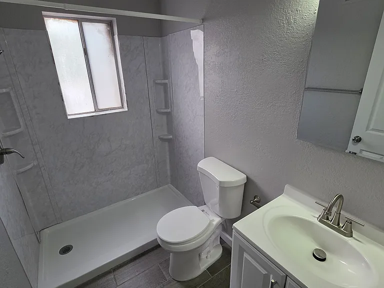 Sierra Linda Apartments — Photo 28